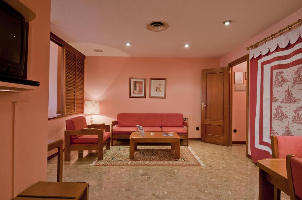 Hotel Foxa 25 Madrid Esterno foto