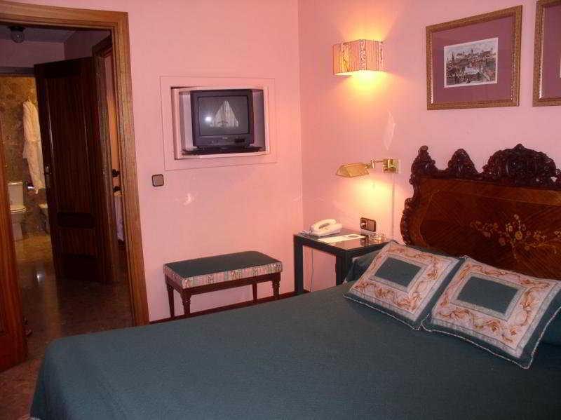 Hotel Foxa 25 Madrid Camera foto